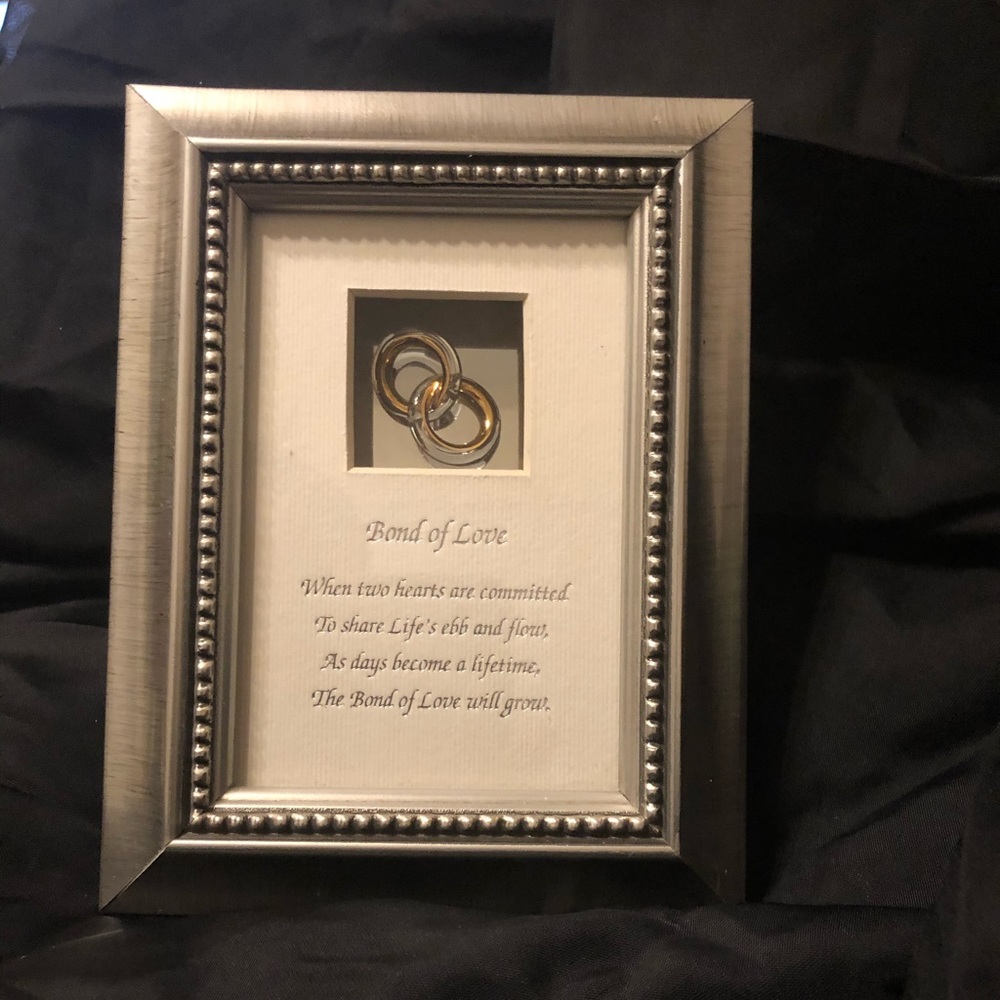 “Bond of Love” framed curio